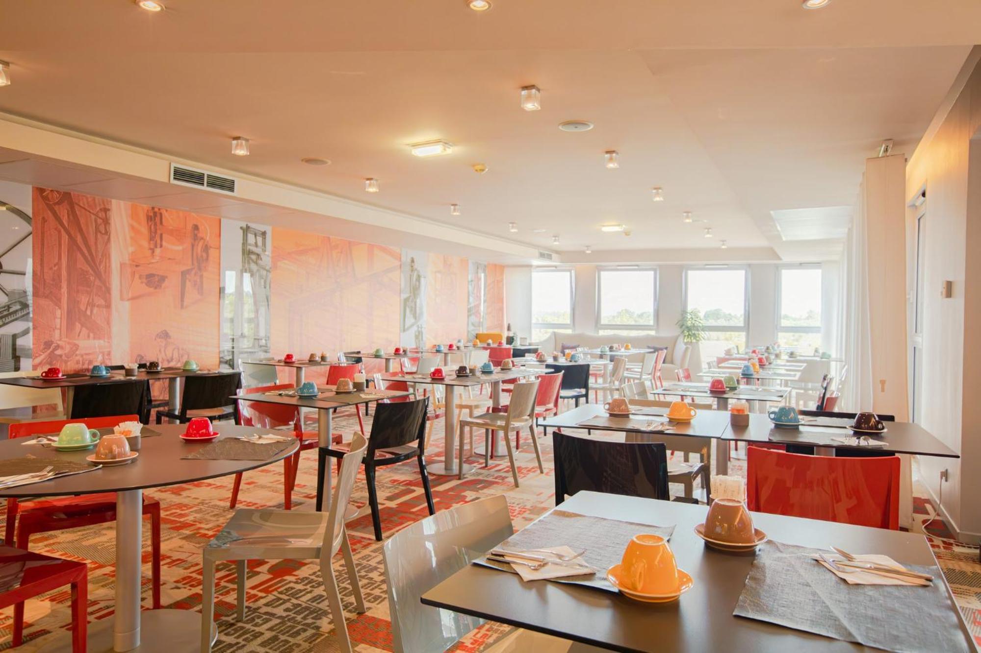 By Ihg Hotel 4*